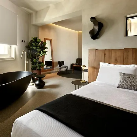 Damigos Caldera World Firostefani