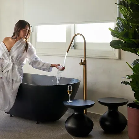 Damigos Caldera World Guest house