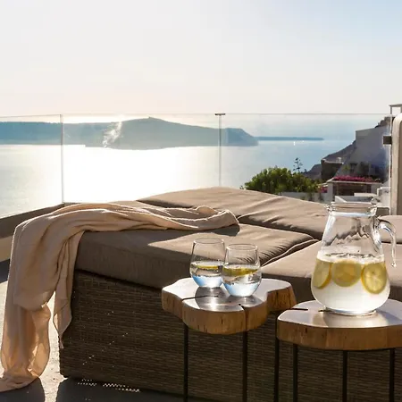 Guest house Damigos Caldera World 2*