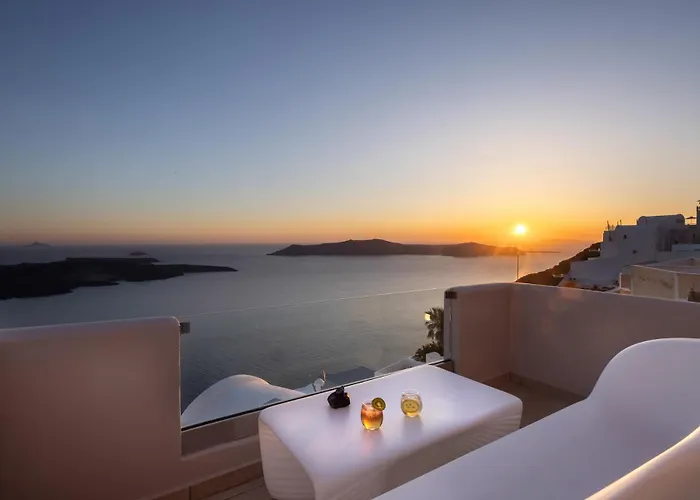 Damigos Caldera World Guest house 4*