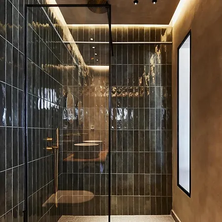 Damigos Caldera World Firostefani