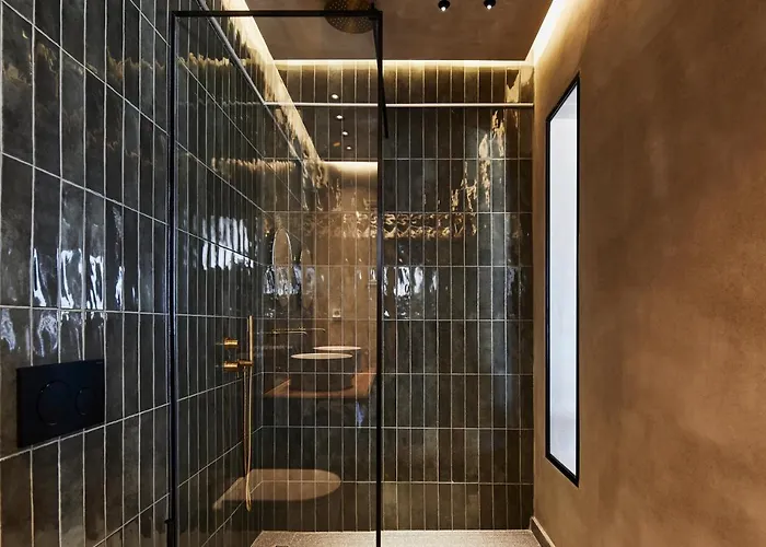 Damigos Caldera World Firostefani