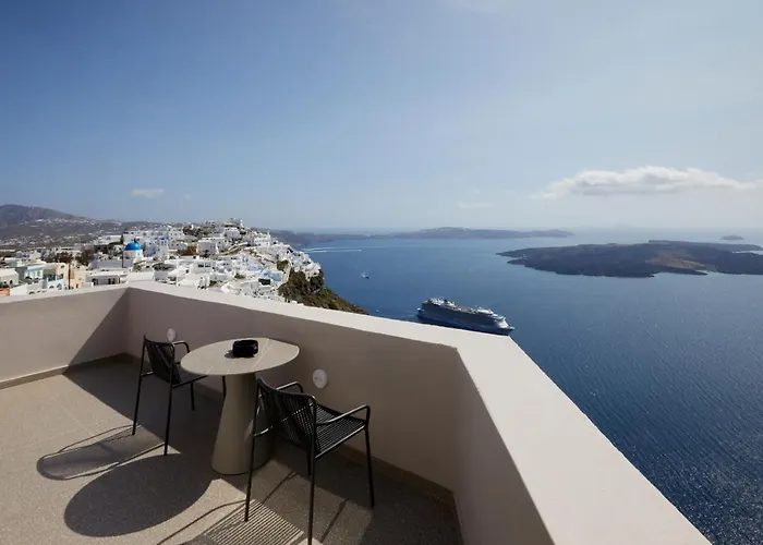 Damigos Caldera World