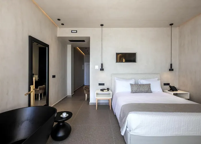 Damigos Caldera World 4* フィロステファニ