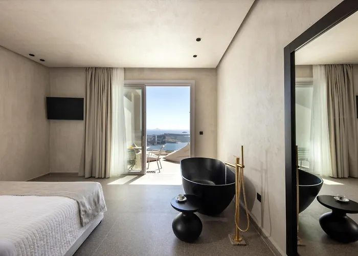 Damigos Caldera World フィロステファニ